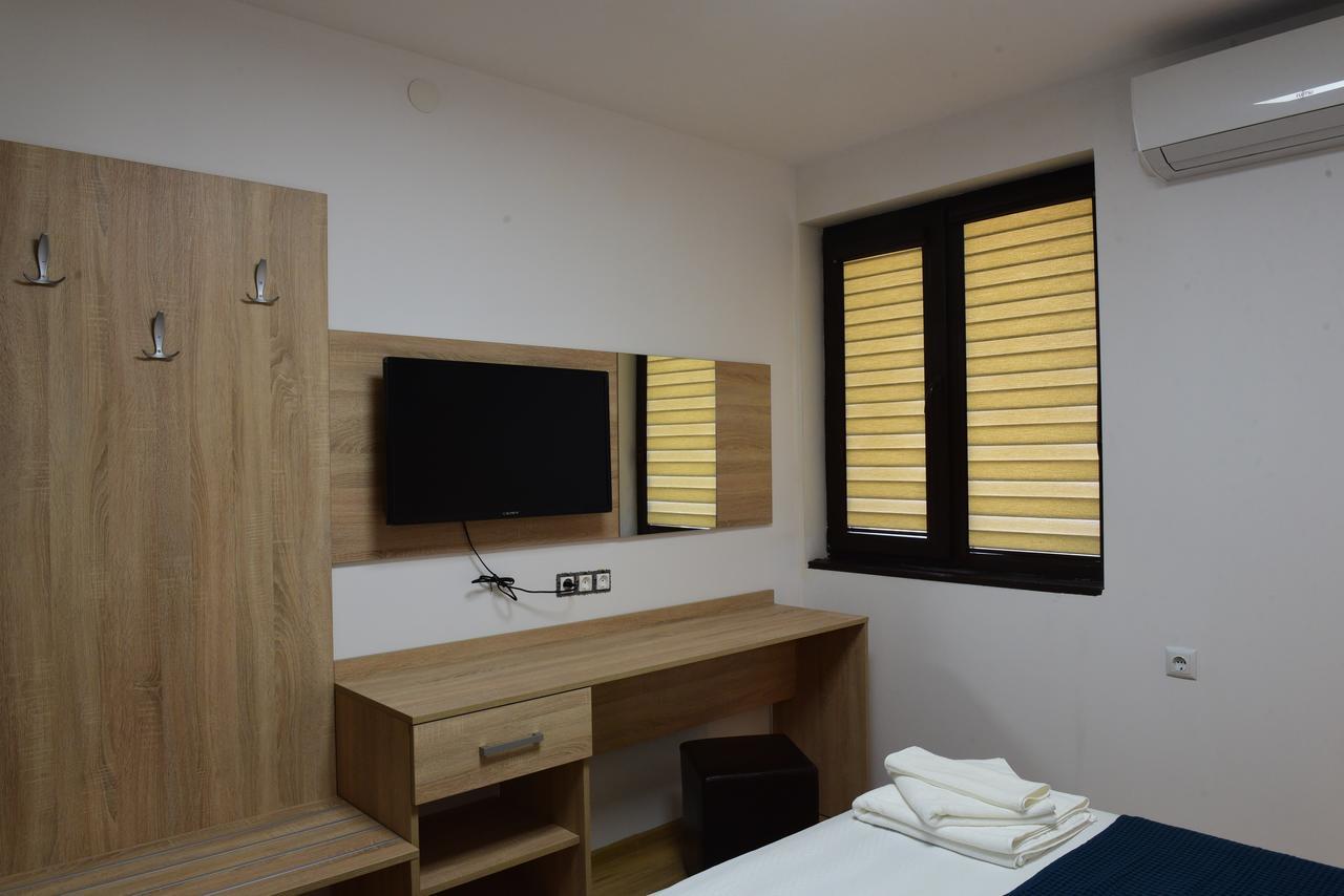 Hotel Active Apartments Targovishte  Exterior photo